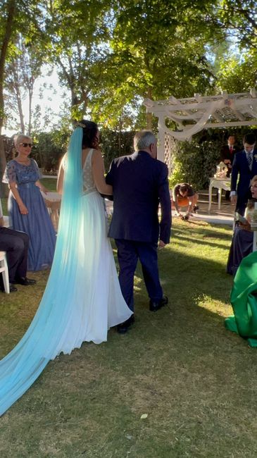 Novias veladas 👰 ¿vuestro velo será blanco o de color? 2