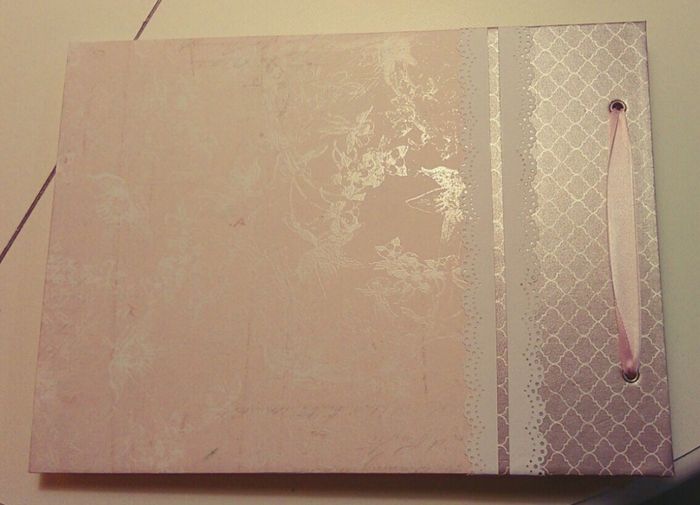Libro personalizado en color rosa