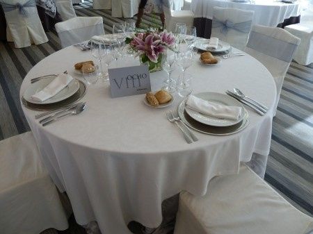 Mantelería y centros de mesa Retamares