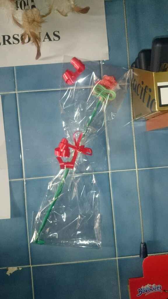 Manualidades rosas con lenguas - 1
