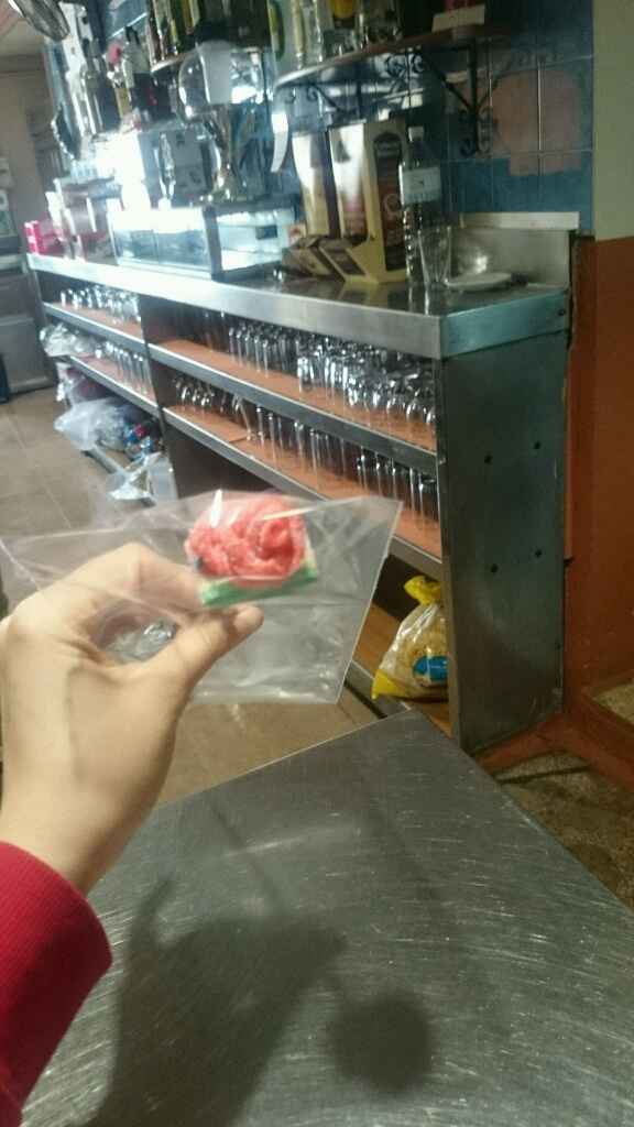 Manualidades rosas con lenguas - 1