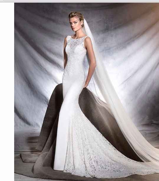 Vestido por delante