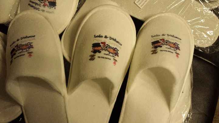 Sos.zapatillas para invitadas - 1
