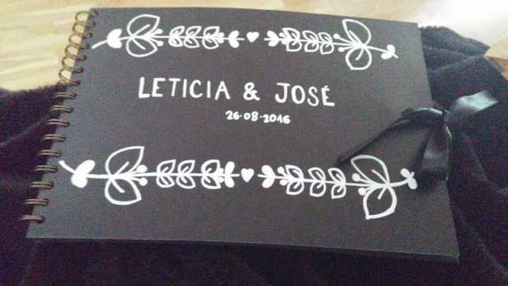 *nuestro libro de firmas =d* - 1