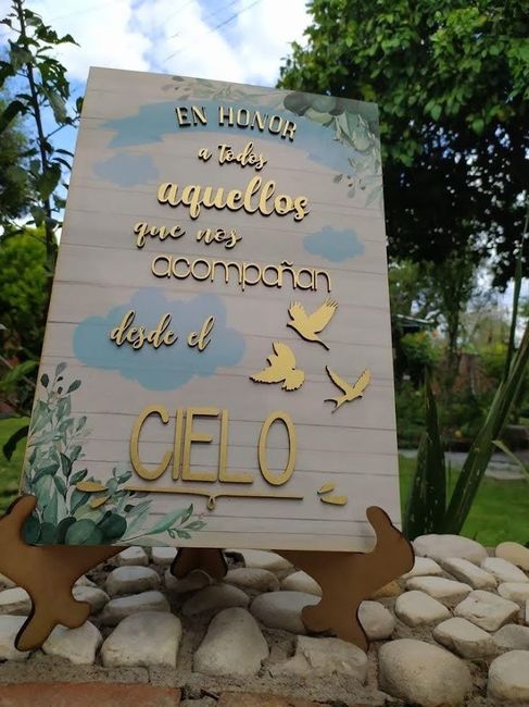 Letrero Honor a nuestros seres queridos 