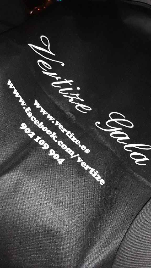 10. Compraré mi vestido en ______ - 1