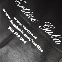 10. Compraré mi vestido en ______ - 1
