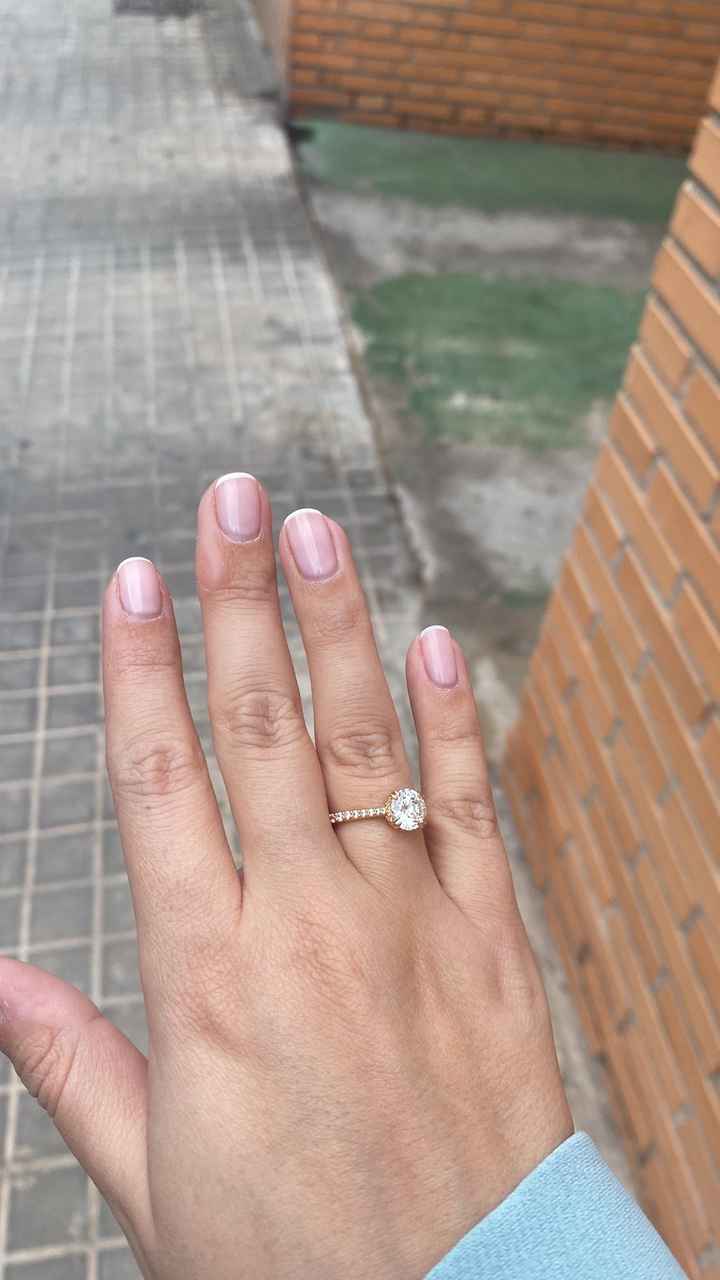 Pongamos todas nuestro anillo de compromiso - 1