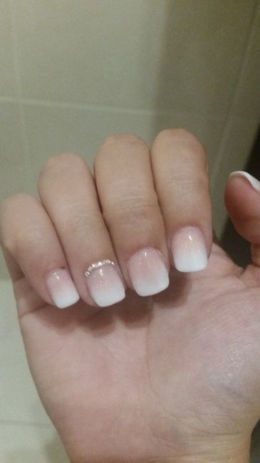 Duda con la manicura. S.o.s - 1