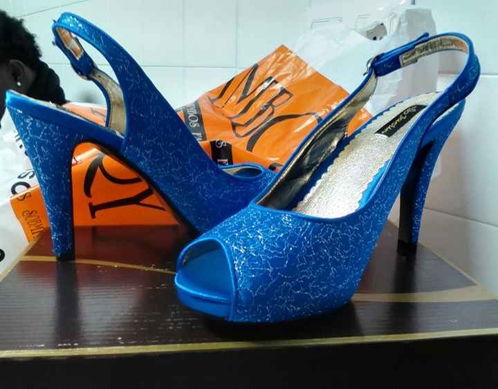 He encontrado tienda de zapatos - 1