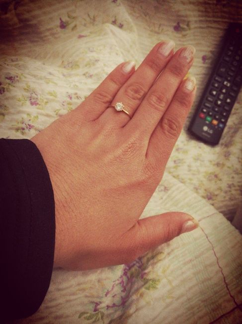 Anillo de compromiso: ¿A o B? 1