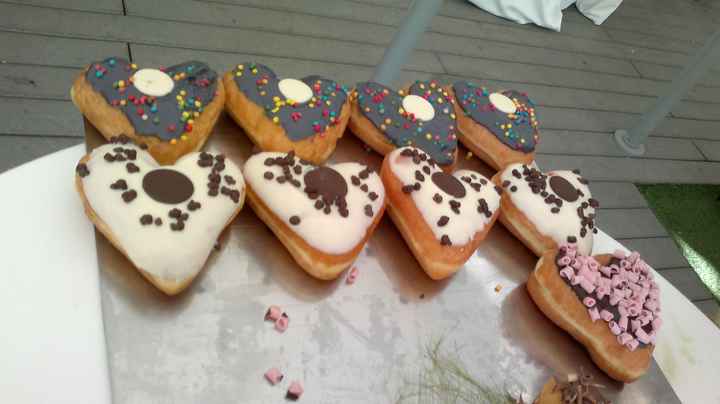 Romanticos donnuts