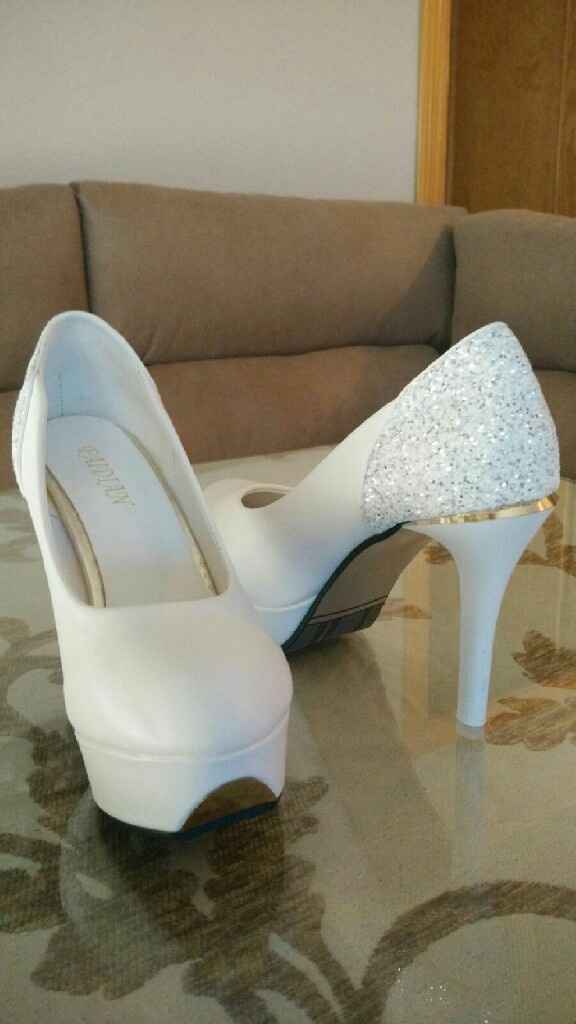 Los zapatos de la novia - 1