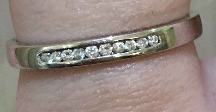 Pongamos todas nuestro anillo de compromiso - 1