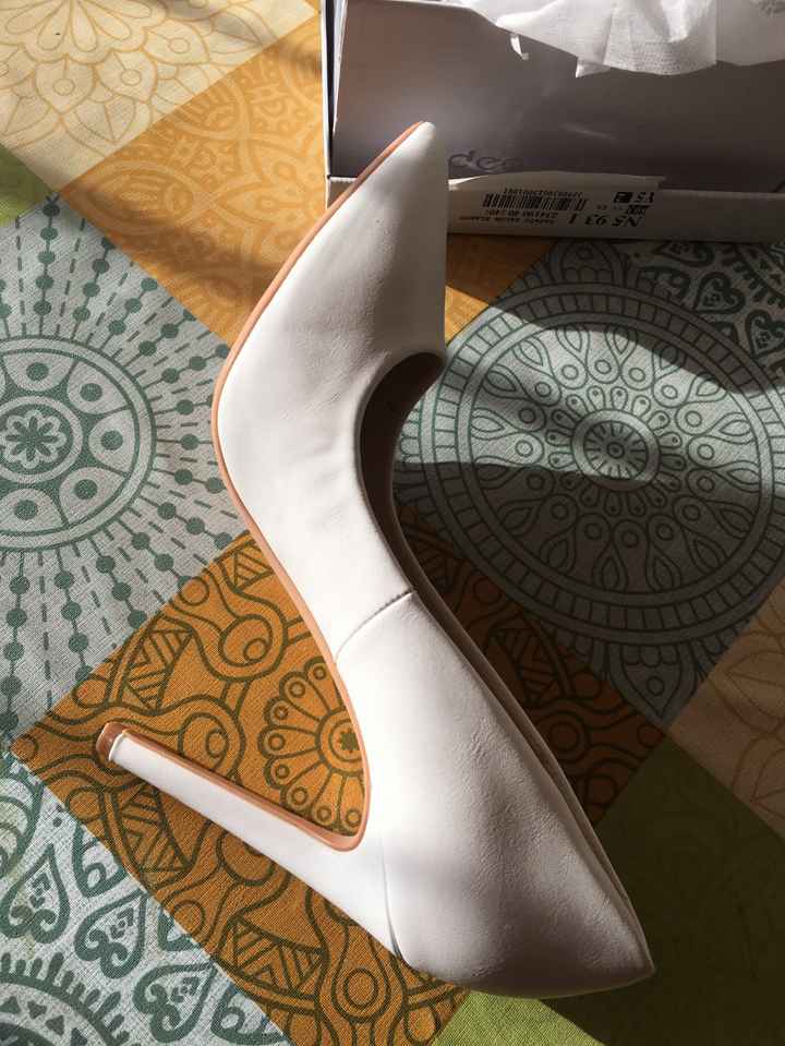Creéis que estos zapatos quedan bien? - 2