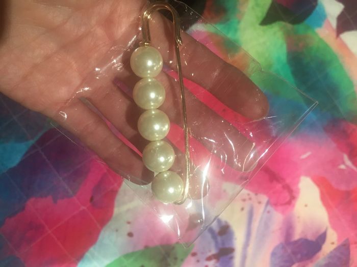 Broche - 1