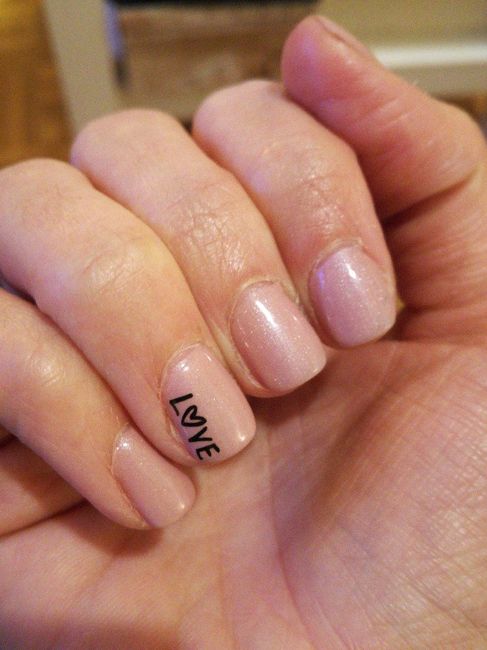  Manicura de novia rosa - 1