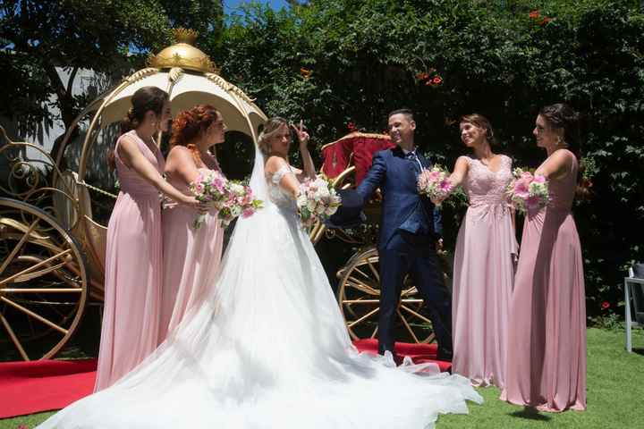 ¿Vestidos iguales para 8 damas de honor? - 1