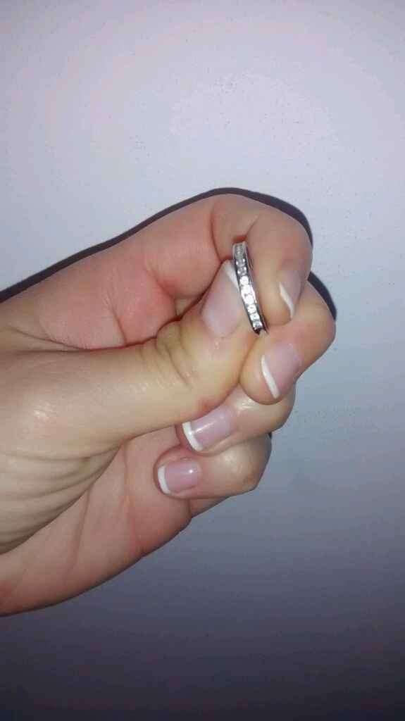 Pongamos todas nuestro anillo de compromiso - 1