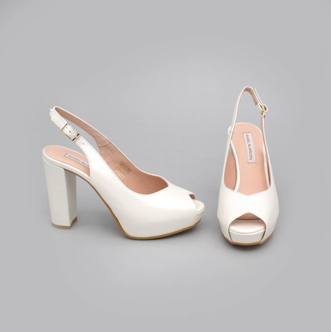 Zapatos de novia abiertos o cerrados en septiembre? 4