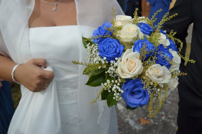 ramo de novia blanco y azul