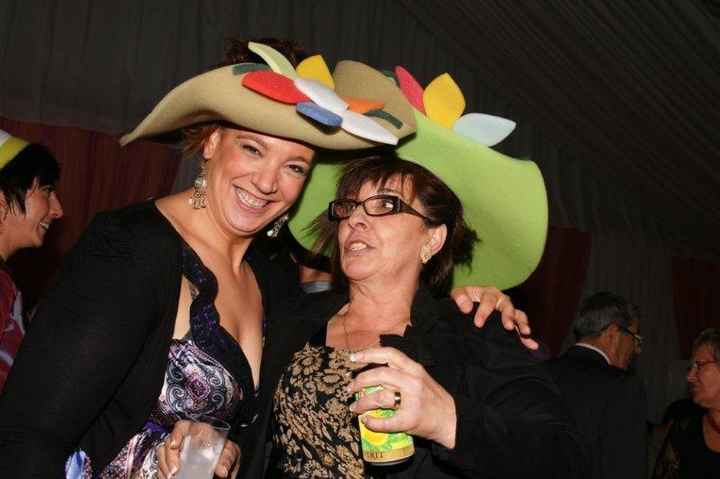 mi madre y una de mis mejores amigas
