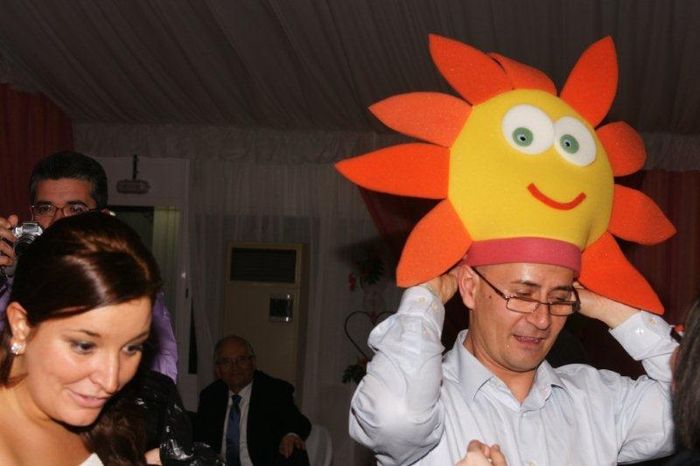 mi primo con el gorro
