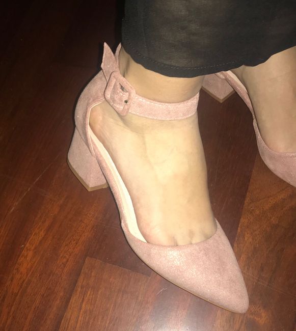Zapatos planos o con muy poco tacón 13