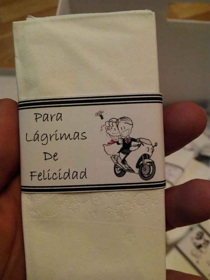 Pañuelos de lágrimas de felicidas - 1