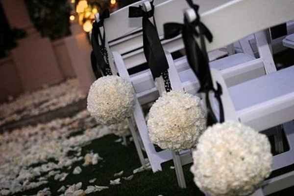 bolas clavel