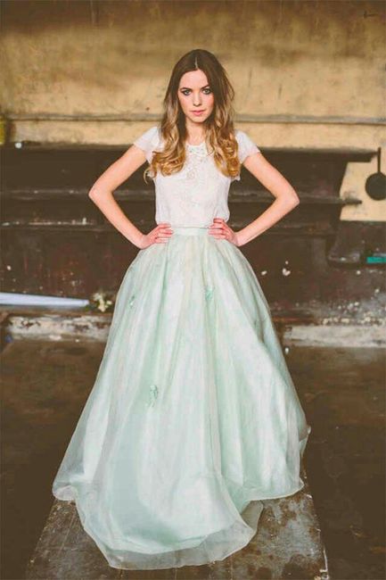 Vestido de novia hecho por una modista - 1