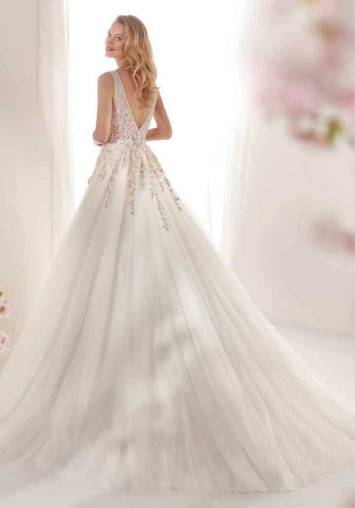 Encantada con la tienda Novias de Rojo en Fuenlabrada - 1