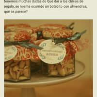 detalle almendras de una forera