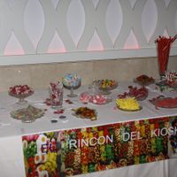 mesa de chuches...