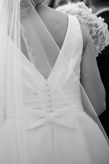 Espalda del vestido de novia.