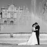 Postboda en la Plaza de España de Sevilla