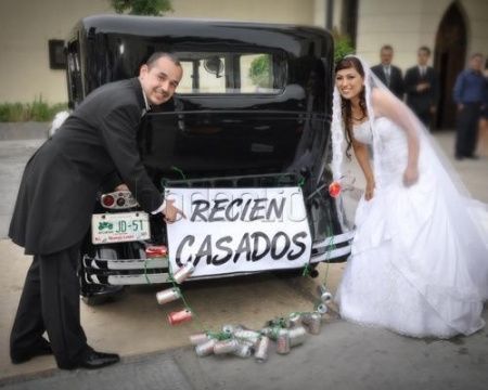 Cartel Recién Casados (coche)