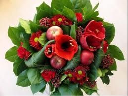 Ramo con manzanas