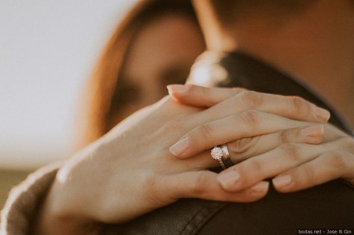¿Llevas puesto el anillo de compromiso? 🤔 1