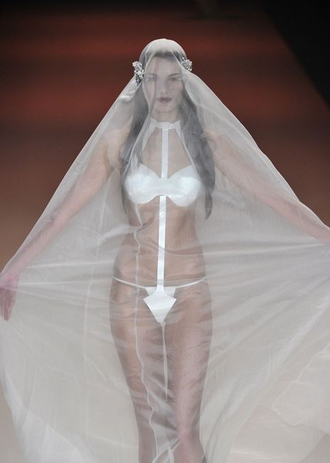 ¡Los 10 vestidos de novia MÁS monstruosos! 2