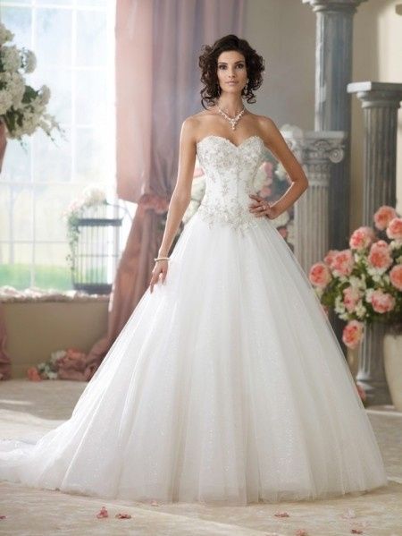 David Tutera for Mon Cheri