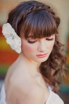 Peinado de novia con flequillo