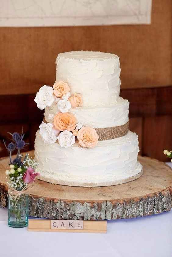 Pastel de boda rústico