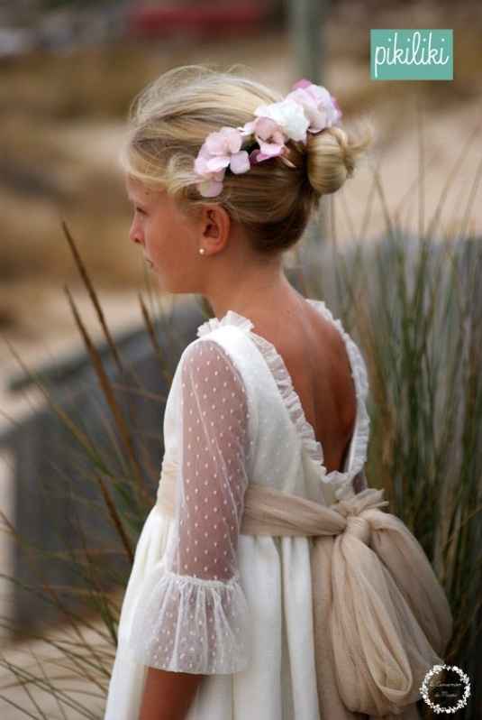 Vestido novia niña