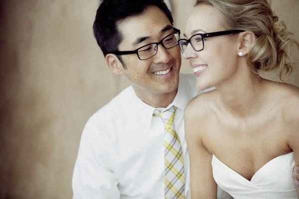 Novia con gafas