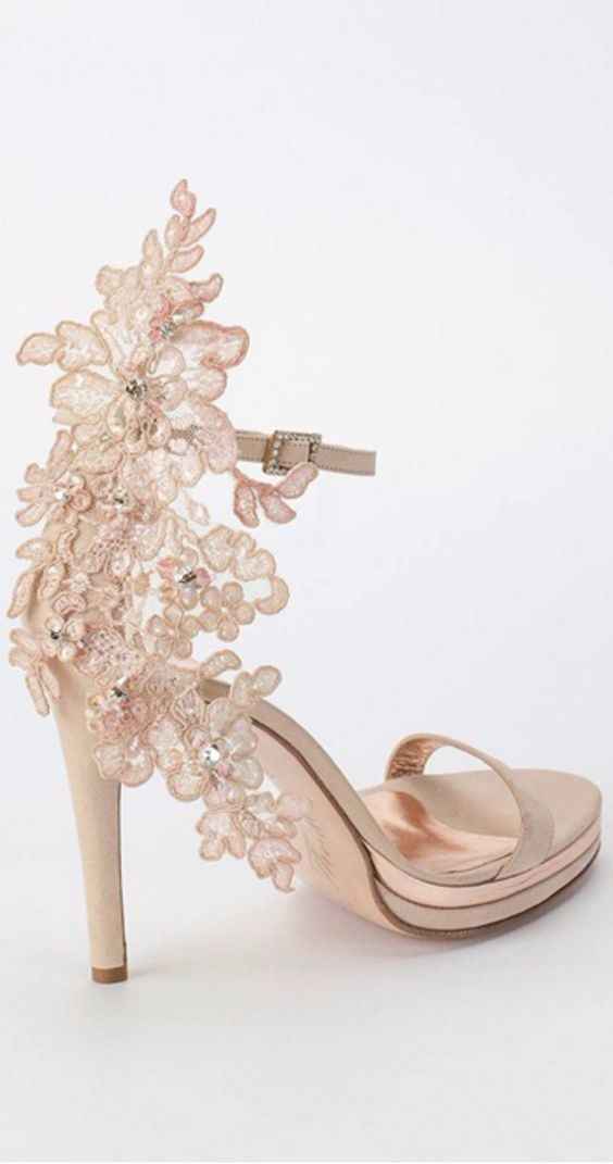 Zapatos extravagantes