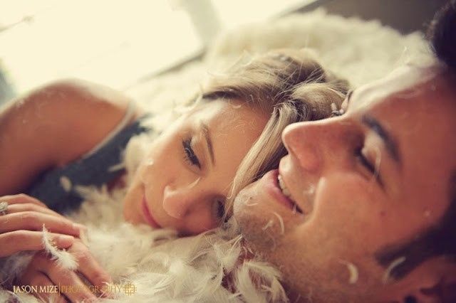 Una guerra de almohadas