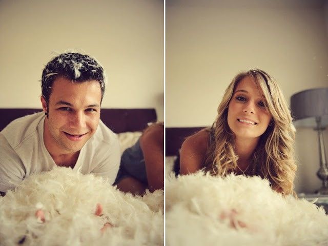 Una guerra de almohadas
