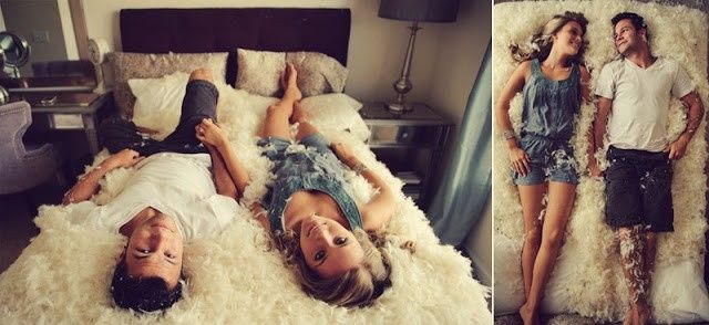 Una guerra de almohadas