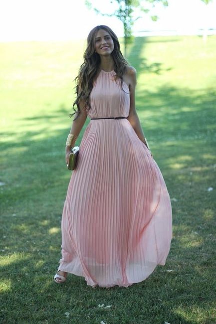 Faldas de boda para invitadas: ¿Cuál es la mejor? 8